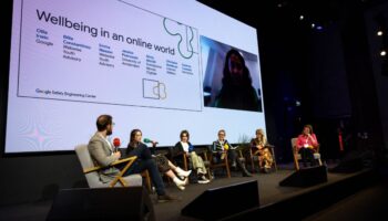 Youth Panelists Lead Discussion at Google Growing Up in the Digital Age Summit
